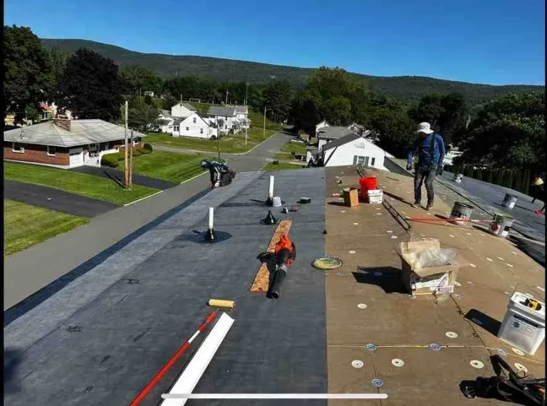 flat roofing contractor ultimate guide image